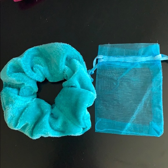 3 Velvet Scrunchies with Bags! 🌈 - Picture 4 of 5
